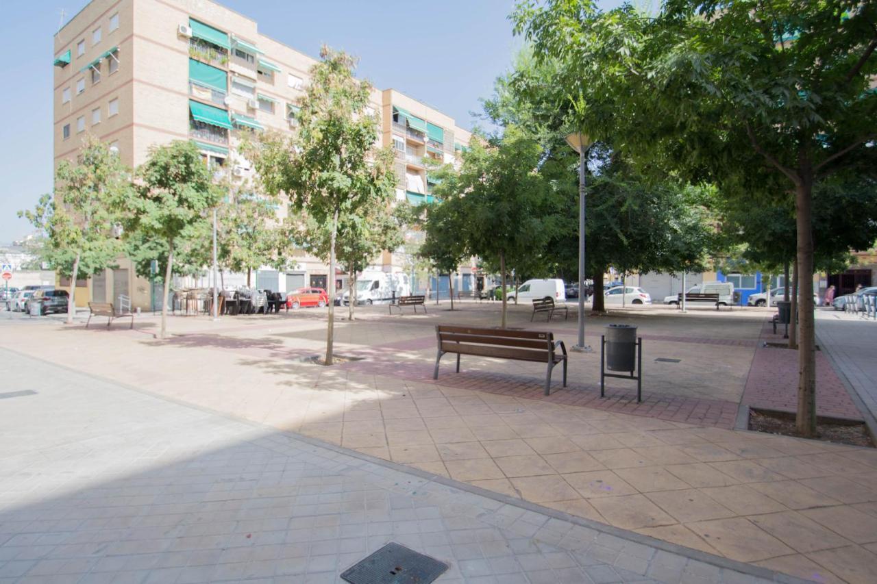Piso Estadio De Los Carmenes Гранада Екстериор снимка